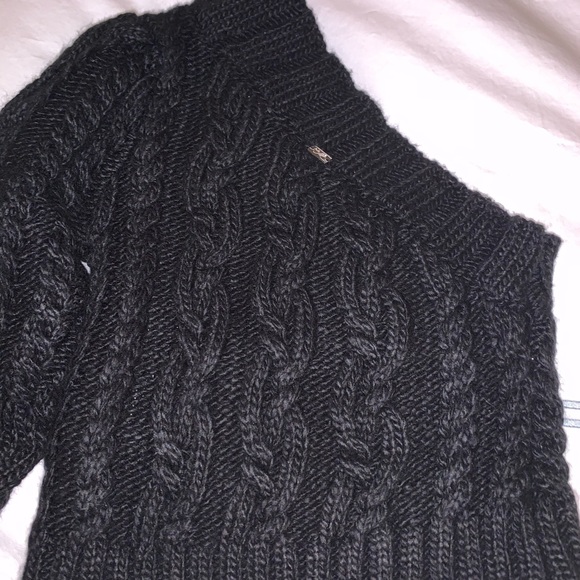 For love and lemons One sleeve black sweater (NWT) - Picture 2 of 3